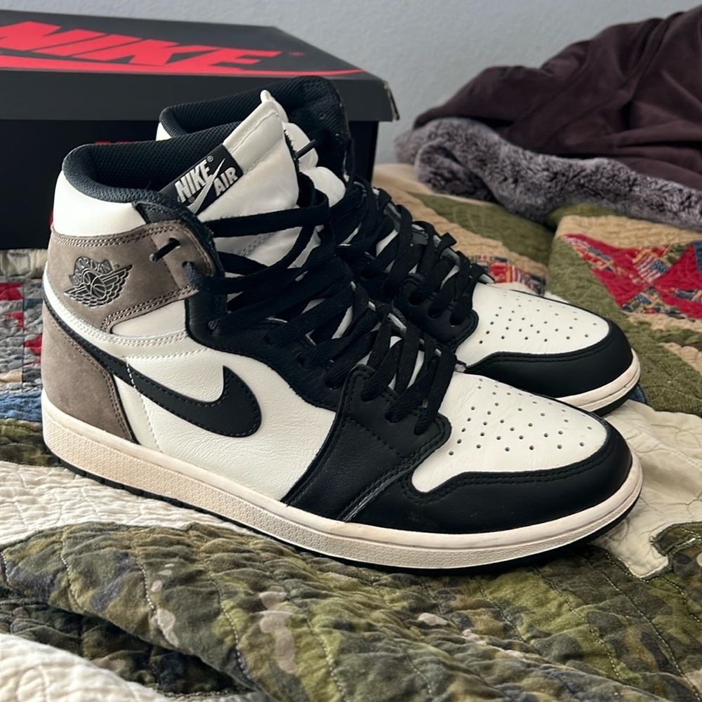 Jordan 1 Mocha